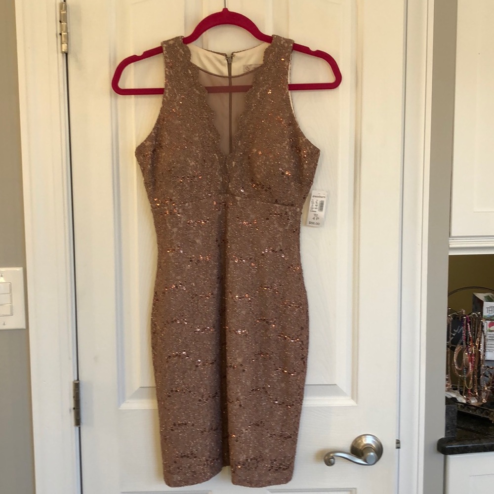 Cocktail dress gold sequin.